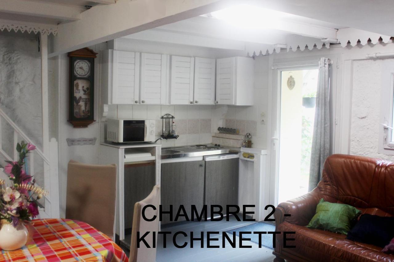 Chez Martine Et Bernard Bed & Breakfast Saint-Vincent-Sterlanges ภายนอก รูปภาพ